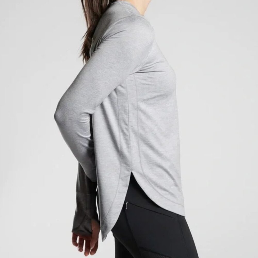 NWT | Athleta Uptempo Top | Norweigian Grey sz LG